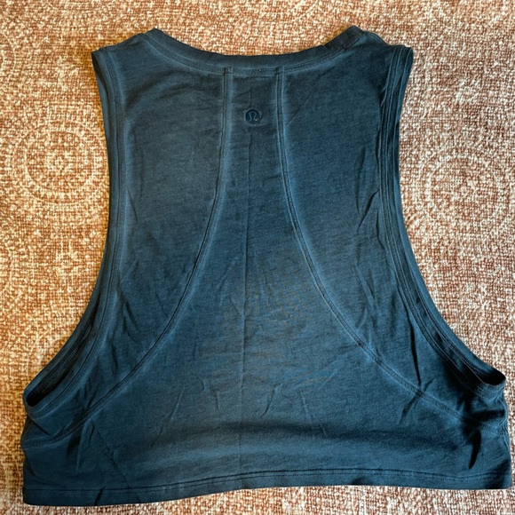 Bundle of 2 Lululemon Tank Tops! Please read description for sizing. - Picture 9 of 12
